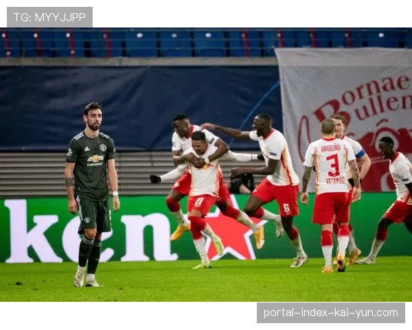 曼联少赛一场同积四十五分 卡里克球队保持竞争力